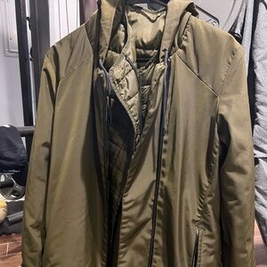 Nike jacket w removable lining! Can wear together or separately. Size S